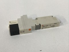SMC VQ1100-5 Solenoid 24VDC Valve 2-Position 5-Port