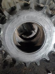 18.4R28 TIRE NEW COSMETIC BLEM RADIAL R-2 RICE & CANE 18428 18.4R 28 18.4 28