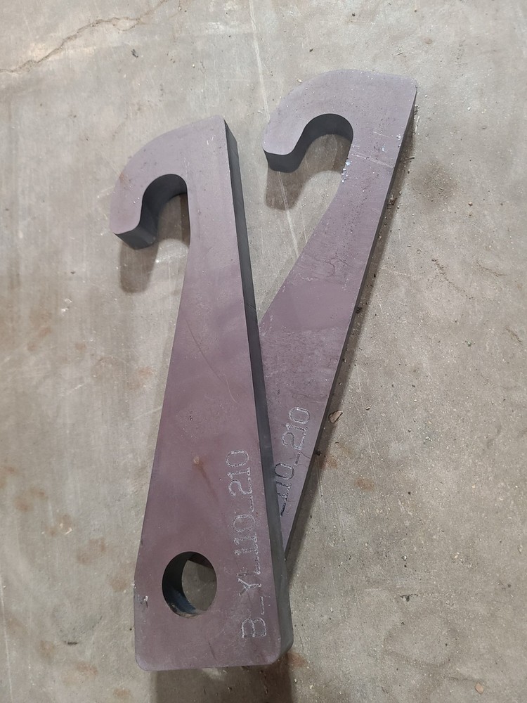Yanmar style quick attach weld on mounts Yl110 YL210 style mount for 324 424 (2)
