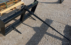 Skidsteer Hay Bale Bail Spear Bucket Attachment Farm Livestock Horse Pony Straw