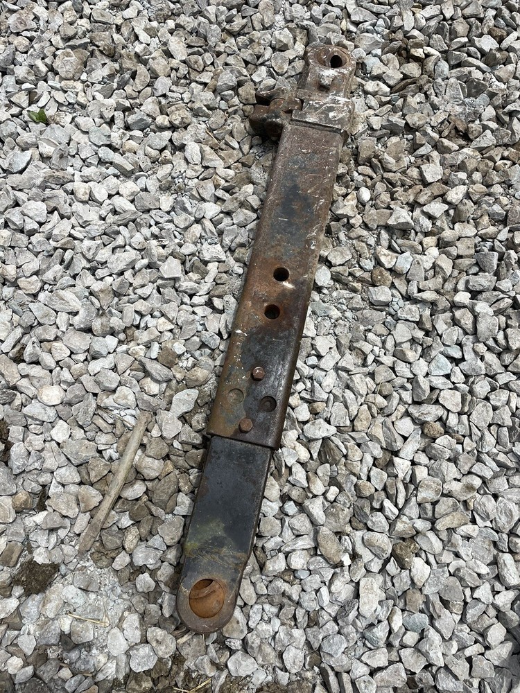 Allis Chalmers 6060 6070 6080 L.H Lower Lift Arm Tag #1576
