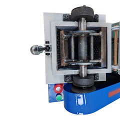 3/6/10mm Screens Electric Hammer Crusher Rock Crushing Machine 220V 2.5KW