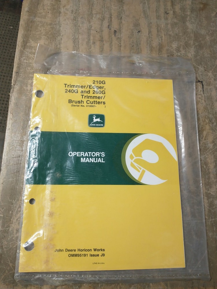 John Deere Operator’s Manual 210G, 240G, and 260G Trimmers OM-M95191 21JS1382-M9
