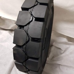(1 Tire) NEW ROAD CREW 7.00-12 FORKLIFT TIRE (SOLID) 7.00X12