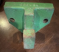 NOS John Deere 4430 Tractor Hydraulic Cylinder Holder, R50935
