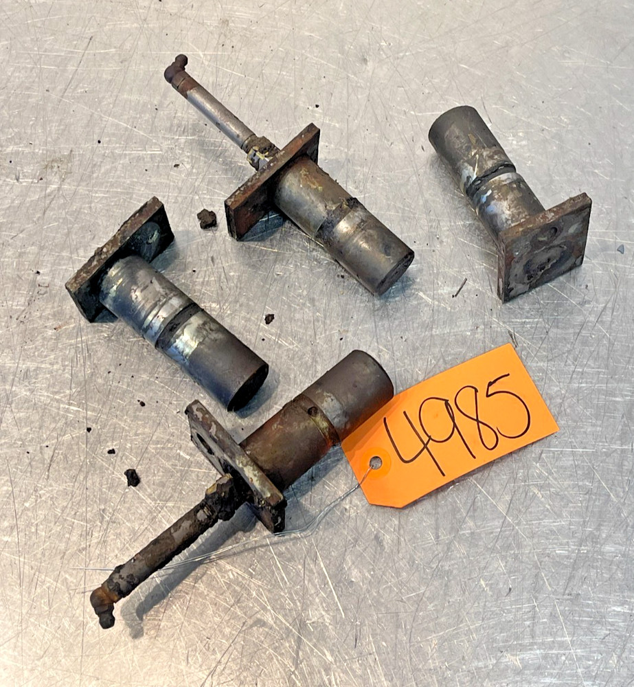 1979 Massey Ferguson MF 2775 Tractor Steering Cylinder Pins