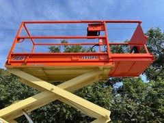 JLG 1932RS ELECTRIC SCISSOR LIFT PLATFORM MANLIFT VERTICAL JLG AERIAL LIFT