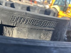 400x74x73 Bridgestone mini excavator track 16 Inches Wide