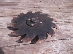 Yetter Sharktooth 2967 602 530155 OP 658010 AR-1 planter wheel w/ center hub