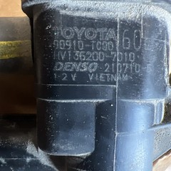 2001-25Toyota Sienna OEM 90910-TC001 Valve Vacuum Solenoid Valve Switch