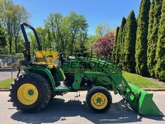 2019 John Deere 3033R Tractor