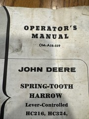 John Deere Spring Tooth Harrow Lever-Controlled HC216, HC324 Operator’s Manual