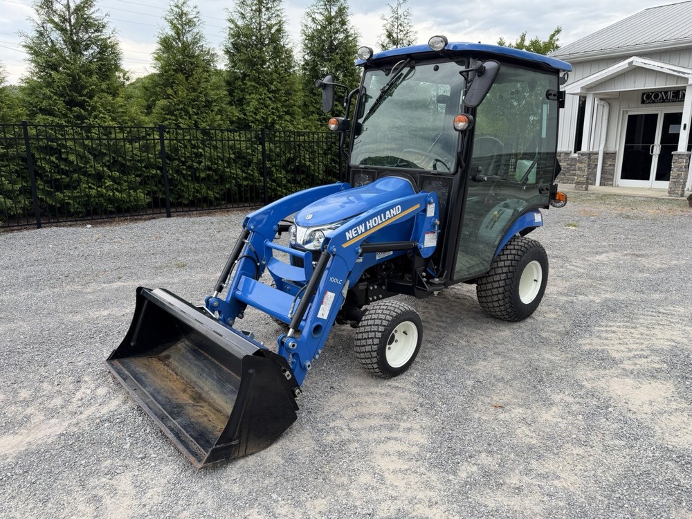 UNUSED 2023 NEW HOLLAND WORKMASTER 25S- ENCLOSED CAB W/ HEAT- LOADER- ONLY 9HRS!