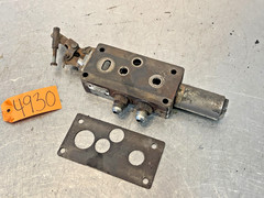 1979 Massey Ferguson MF 2775 Tractor Hydraulic Valve
