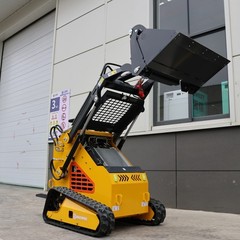 Mini Skid Steer Loader 24HP 3-Pumps Engine Tracked w/ Grapple Attachments Stock