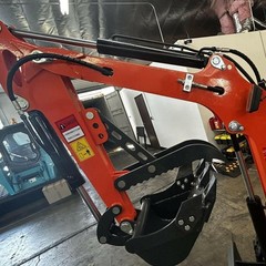AGT Mini Excavator 1-Ton Digger Tracked Crawler 13.5 HP B&S Gas Engine EPA New