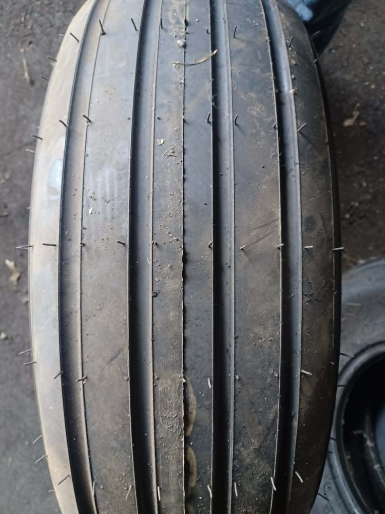 12.5L-15 TIRE NEW COSMETIC BLEM 10PLY FARM SERVICE IMPLEMENT 12515 12.5L-15