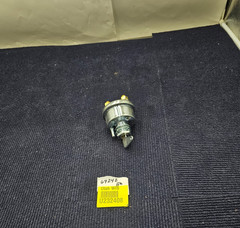 CAT 7N-0718: 24 Volt Battery Disconnect Switch Fits Excavators 330 L 320-A L