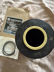 New Genuine Detroit Diesel Oil Filter Kit A4731800909. Made in Germany.