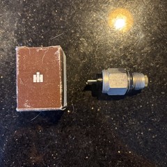 International Harvester Oil pressure Switch NOS