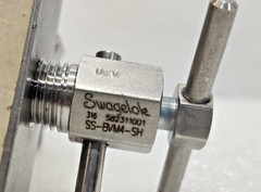 Marsh N8512-B Block Bleed Valve Swagelok SS-BVM4-SH