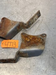 1979 Massey Ferguson MF 2775 Tractor Rear Hydraulic Coupler Brackets