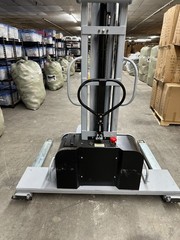 Semi-Electric Straddle Loader Self-Lifting Stacker Rough Terrain 2200 LBS 51″H