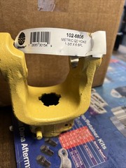 Weasler 102-3506: 1-3/8″ x 6 Spline 35 Series Quick Detach Yoke