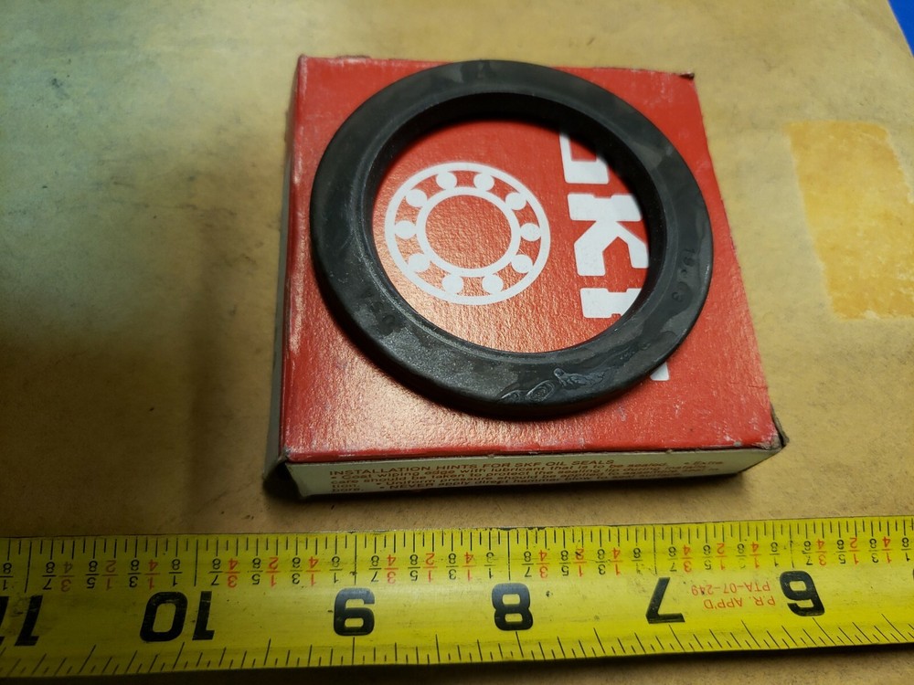 NOS SKF CR 19803 NITRILE OIL SEAL | 2″ x 2.745″ x 0.2344″ | HM14 SHIPS FREE!