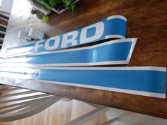 FORD 2110 TRACTOR DECAL SET. EARLY MODELS THRU 1985. HOOD AND NUMBERS ONLY.