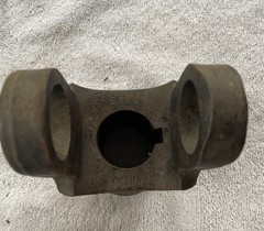 G&G 184-3523, 1-7/16″ Round Bore Yoke Series 35N PTO