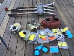 LIEBHERR CRANE LTM1090 AXLES PARTS LOT HY57135608 LTM 1090 HY571357708 NEW