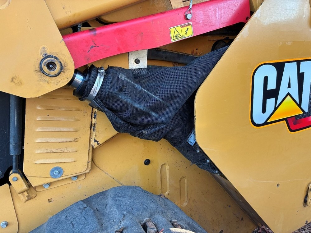 Cat 458-6064 Debris Boots and brackets 299D3 XE 299D2 XHP Mulching