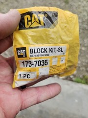 CATERPILLAR 173-7035 Slider Block Kit OEM NOS 1737035 FREE SHIPPING