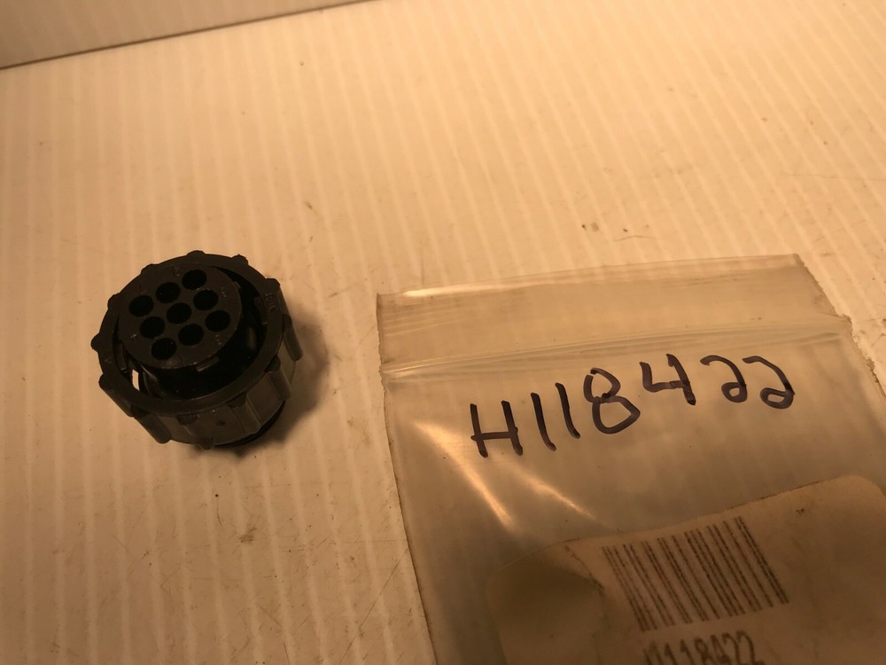 H118422 GENUINE John Deere Original Equipment ELECTRICAL CONNECTOR TERMINAL