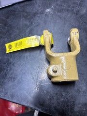 Weasler PTO Yoke – Metric Series – 1-3/8×6 Spline – Quick Disconnect – 102-8306