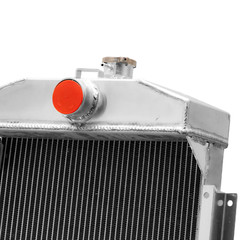 3 Row Radiator Fit 1958-1980 1979 Tractor Farmall 140 140HV and IH 140 369400R94