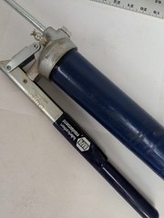 NAPA LUBRICATION EQUIP. LINCOLN PNEUMATIC GREASE GUN