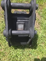 Geith Excavator Narrow Bucket 300mm for Construction Trenching 38mm Pin Size