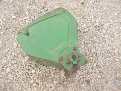 John Deere Planter INCREDIBLY NICE insecticide box w/ lid AWESOME JD 4 leg deer