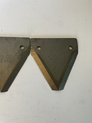 John Deere Dura-Cut 4 Pack Of Sickle Sections E76373 New Old Stock