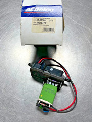 15-80560 Genuine OEM AC Delco Blower Motor RESISTOR GM 89018770