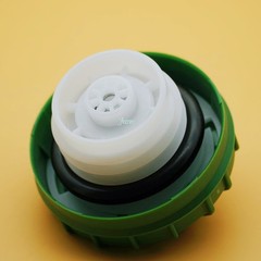 Fuel Cap 6661114 For Bobcat T630 T650 T750 T770 T870 T140 T180 T190 T200 T250