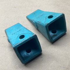 LOT OF (2) X156 & P156 Bucket Tooth Assembly fits Hensley 156