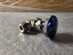 Swagelok 1/2″ Integral Bonnet Needle Valve SS-1RS8