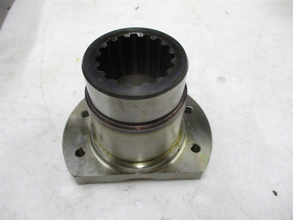 68811-28112 GENUINE OEM KUBOTA SPIRAL BEVEL GEAR FLANGE R400-B