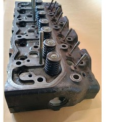 White 2-65, Isuzu 4-235 Cylinder head 33-0055425 Reconditioned (S0069)