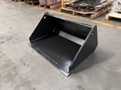 AGT 32 inch Toothless Bucket for Mini Skid Steer Loader Bucket Without Teeth