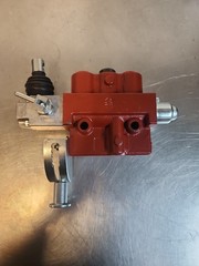 Hydraulic Remote Control valve designed for Massey Ferguson tractors 100 Series