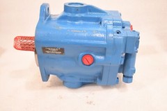 EATON VICKERS PVB20RS20CM11 AXIAL PISTON PUMP, 20GAL/MIN, 1-1/4″ SHAFT, V-380673